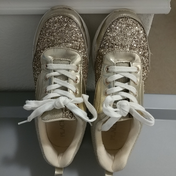 🎉HOST PICK🎉Children's Place Gold Glitter Sneakers Girls 5 - Picture 3 of 16